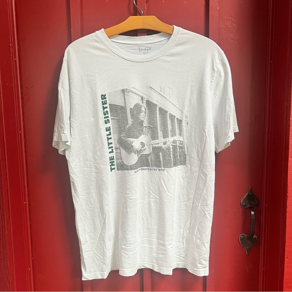 Brandy Melville White Short Sleeve Tee with Graphic Design